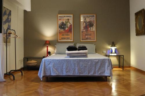 Central Apartment near Archeological Museum — 4-Star Luxury Hotel in Athens, Greece