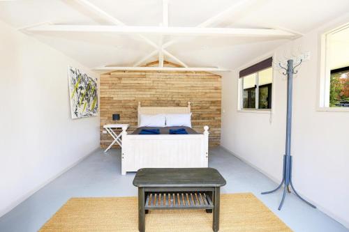 Aloha Short Drive to Berry & The Beach Fireplace and Firepit — Shoalhaven Heads — photo 3