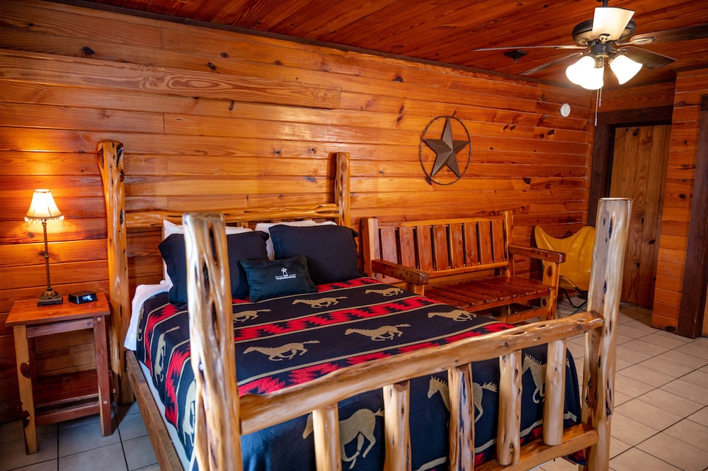 The Vaquero Motel - photo 15