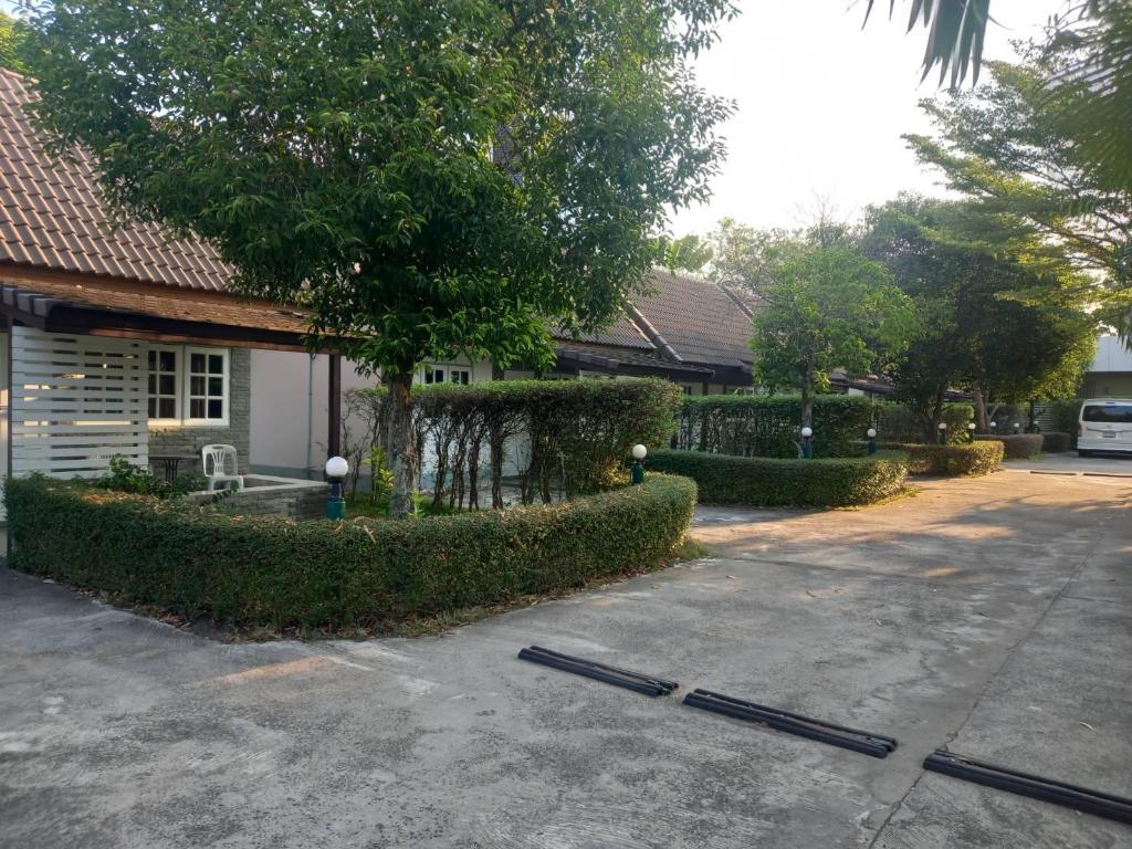 Pakpon Cafe and Bed. in Ubon Ratchathani, Thailand