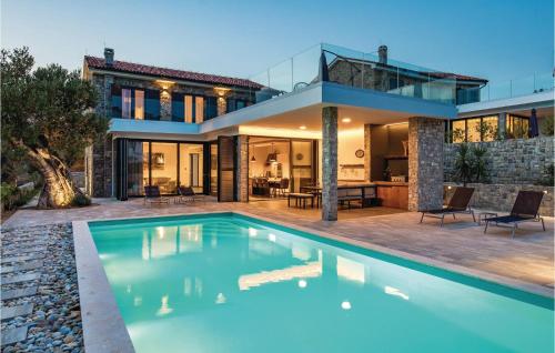 4 Bedroom Nice Home In Lun — 5-Star Luxury Hotel in Novalja, Croatia