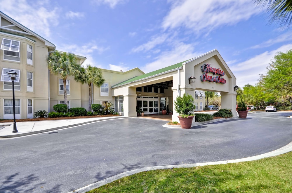 Hampton Inn & Suites Charleston Mt. Pleasant Isle Of Palms in Mount Pleasant, United States