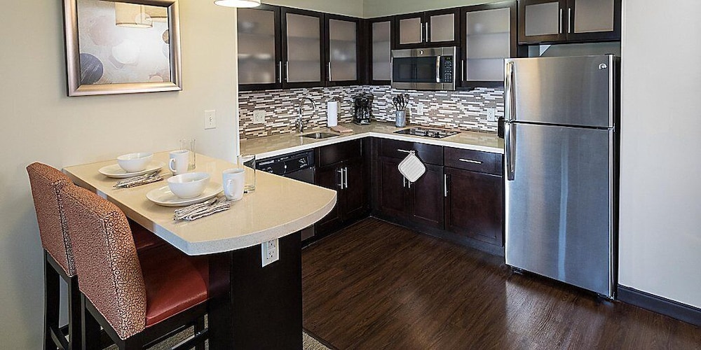 Staybridge Suites Omaha West by IHG - photo 14