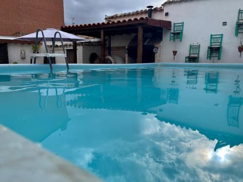 Casa El tio Daniel — 4-Star Luxury Hotel in Bargas, Spain
