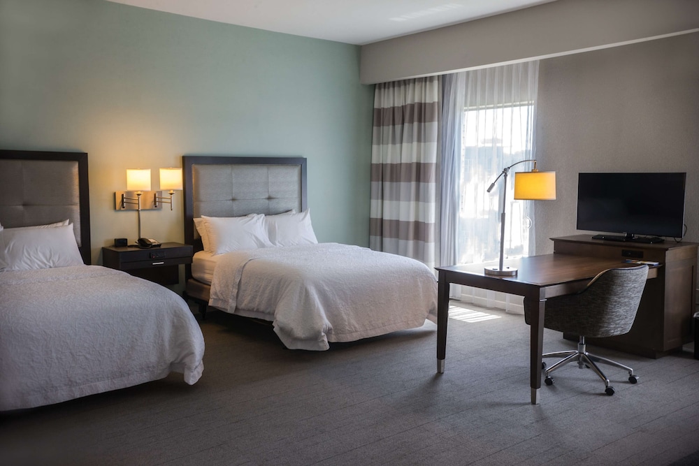 Hampton Inn & Suites Charlotte Ballantyne - photo 13