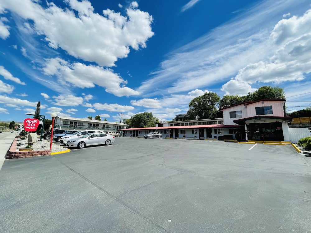 Apple Inn Motel - photo 57