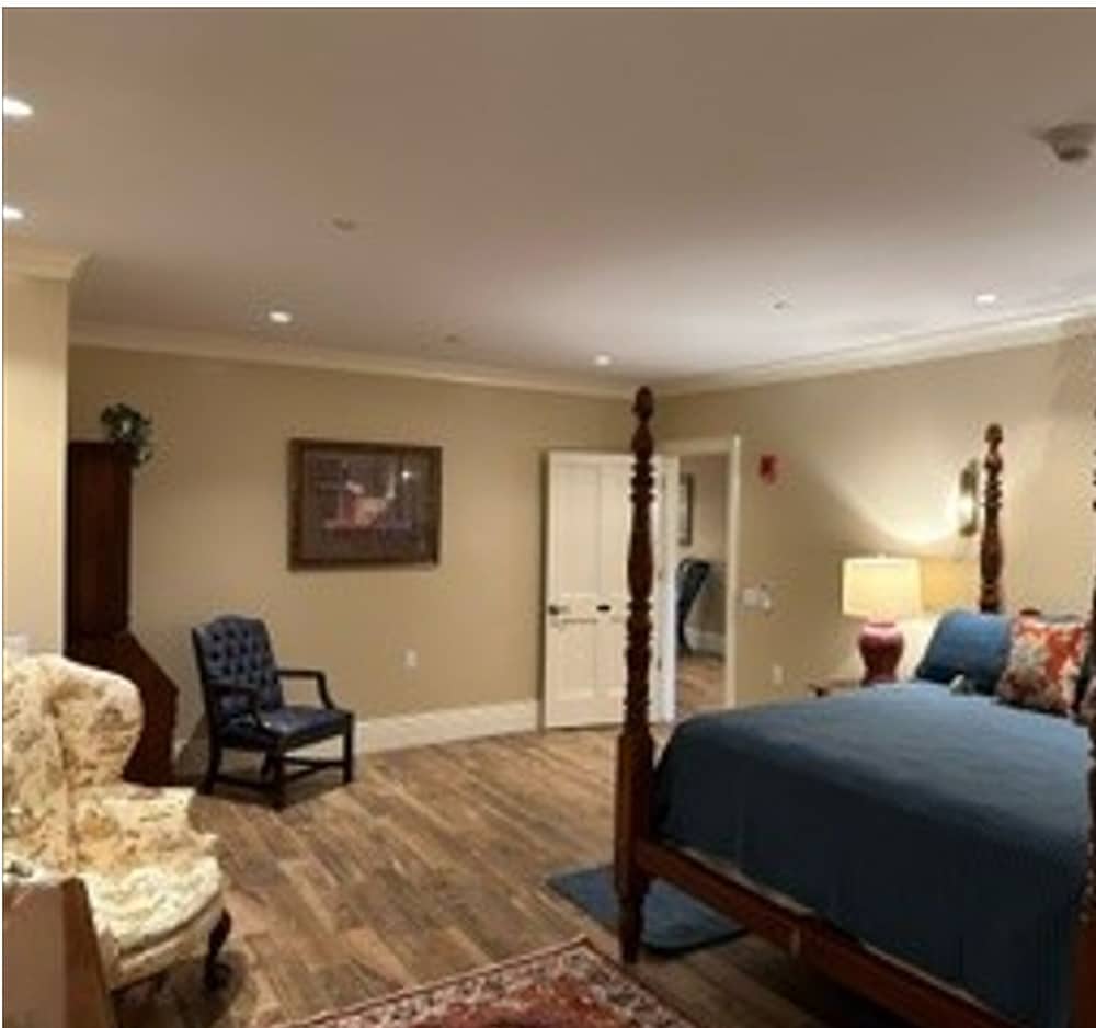 Peter Allen Inn & Event Center in Brooklyn, United States