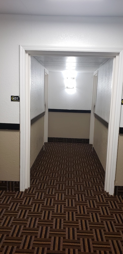 Travel Inn Of Sidney Ohio - photo 14