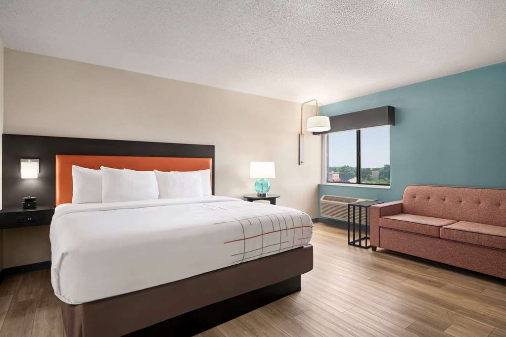 La Quinta Inn by Wyndham Columbus Dublin - photo 14