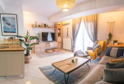 Casa Diez Boho Chic Style Apartment by BiNoBi — 4-Star Luxury Hotel in Thessaloniki, Greece
