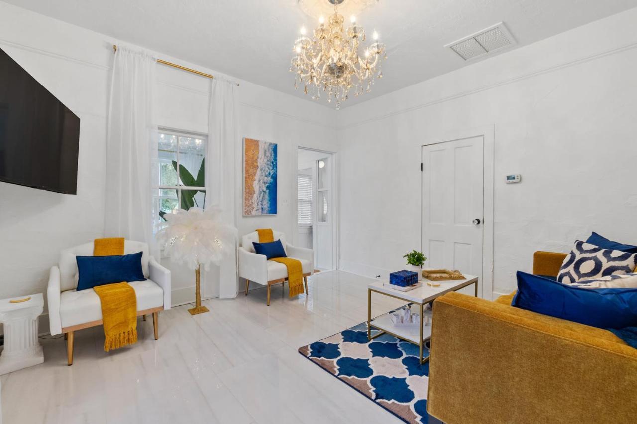 Coco’s Cozy Cabana Hot Tub Walk to Downtown in Saint Augustine, United States