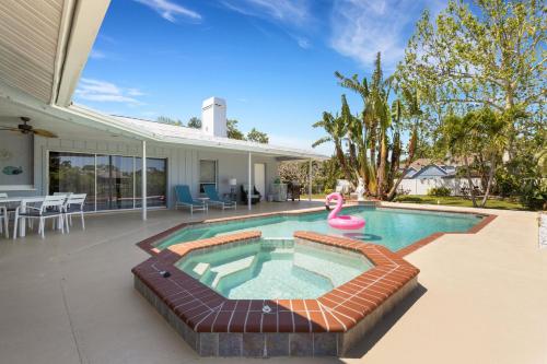 Sunshine Rays by SkyRun Anna Maria in Bradenton, United States