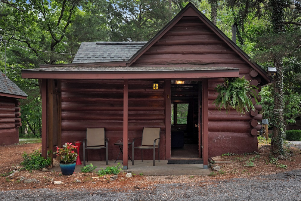 Tall Pines Inn - photo 82