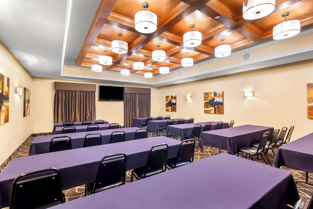Comfort Suites at Katy Mills - photo 51