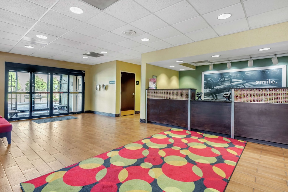 Hampton Inn Brookhaven - photo 6