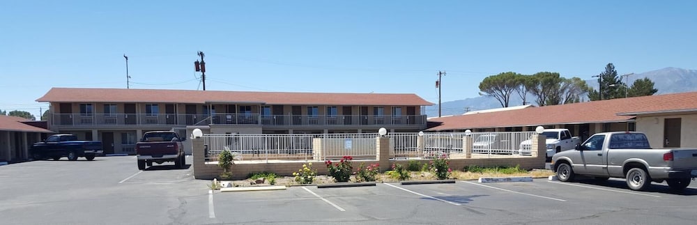 Economy Inn Safford - photo 17
