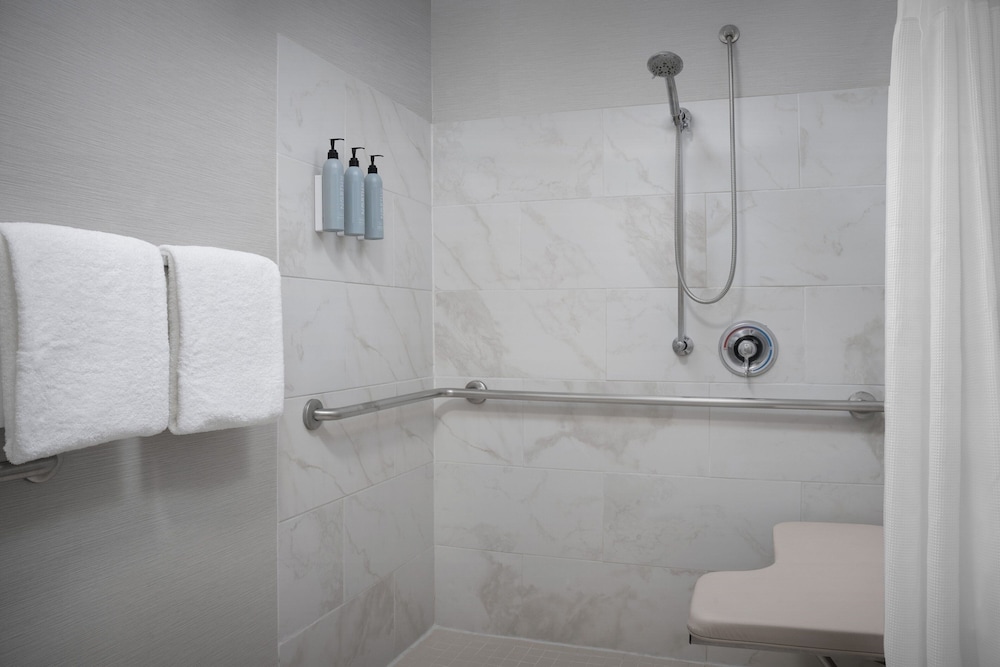 Courtyard by Marriott Dallas Addison Quorum Drive - photo 18