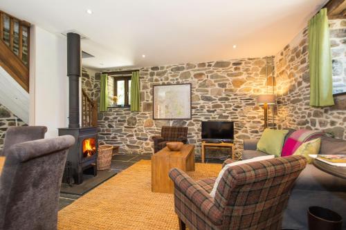 Lena Cottage at Wringworthy Farm on Dartmoor National Park close to Tavistock ideal base for exploring Devon and Cornwall hiking horse riding golf fuelled by green energy — 4-Star Luxury Hotel in Tavistock, United Kingdom