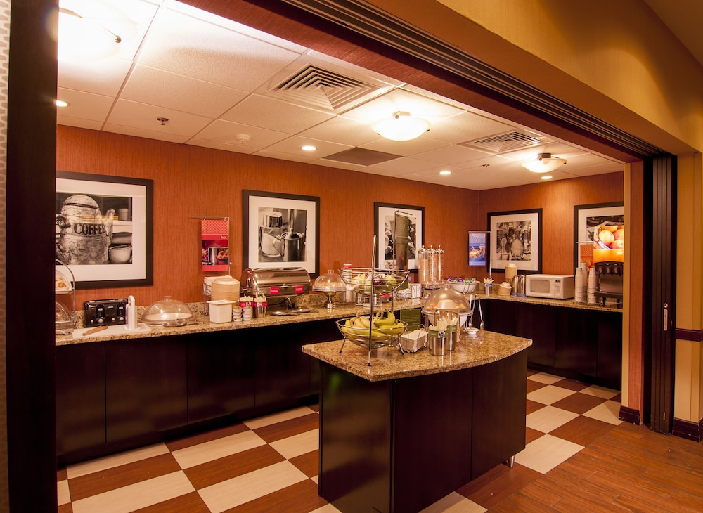 Hampton Inn & Suites Tampa North - photo 49