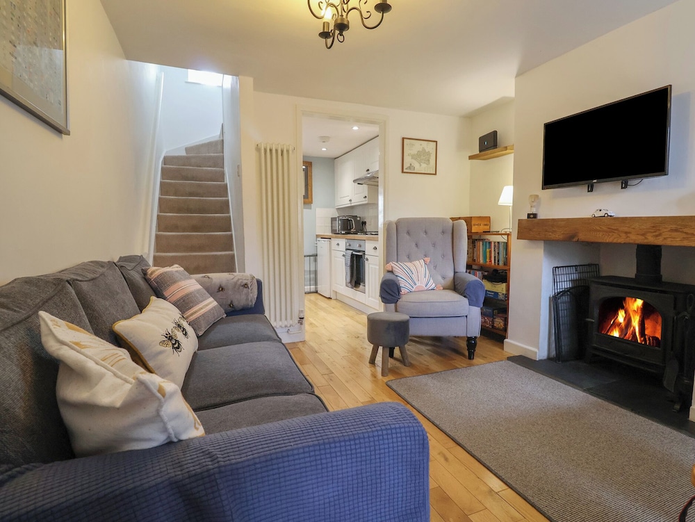 Old Ropemakers Cottage — 4-Star Luxury Hotel in Bridport, United Kingdom