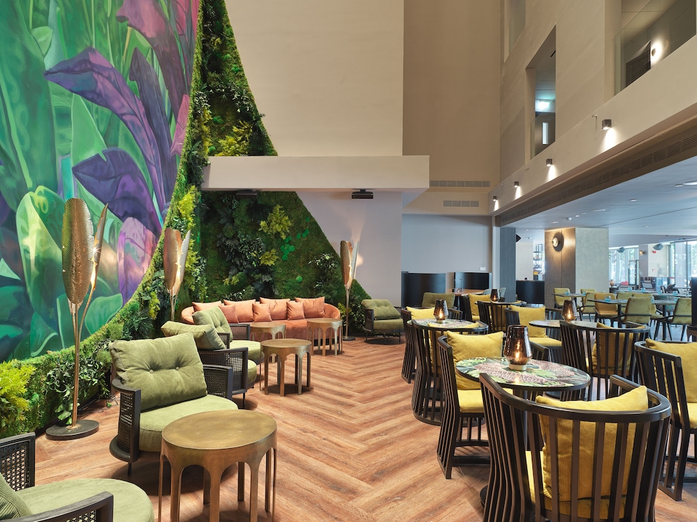 מזון ומשקאות