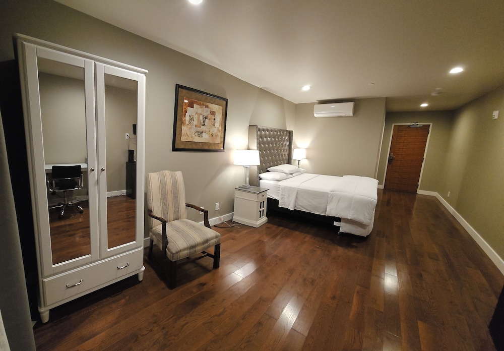 Lakeview Hotel - photo 8