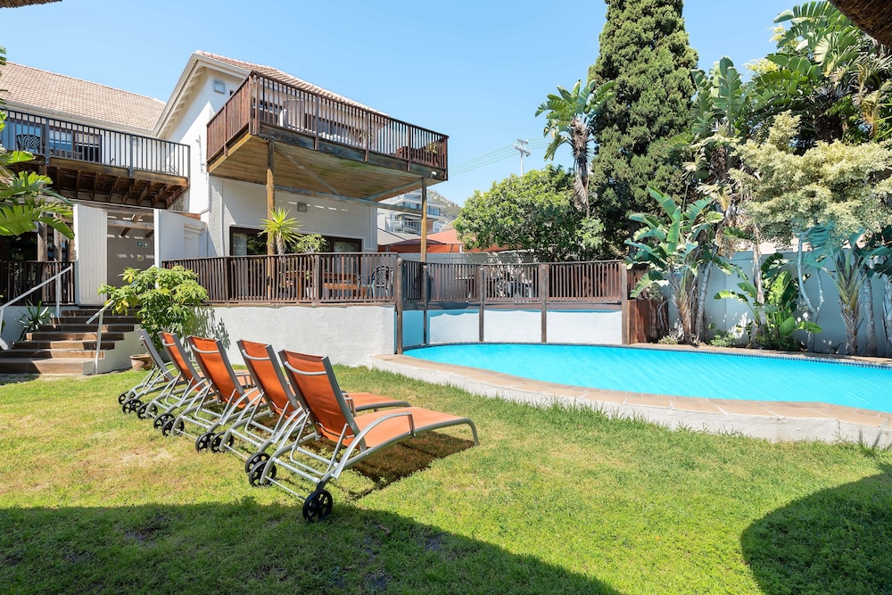 Planet Africa 9 — 4-Star Luxury Hotel in Cape Town, South Africa