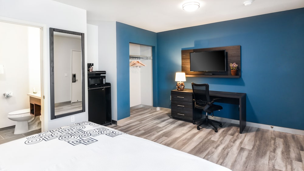 Parkside Inn Anaheim - photo 6