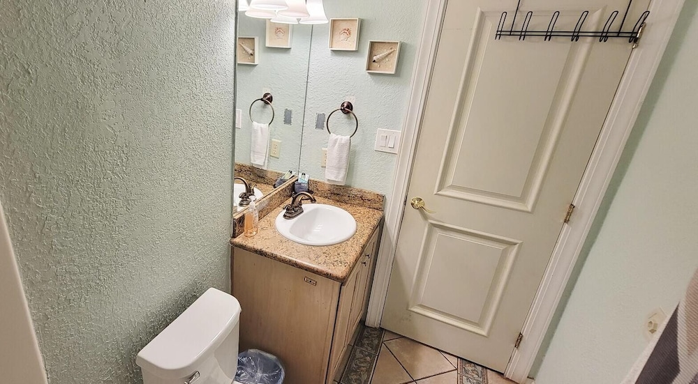 Saida Towers Iii 3101 3 Bedroom Condo by RedAwning - photo 39