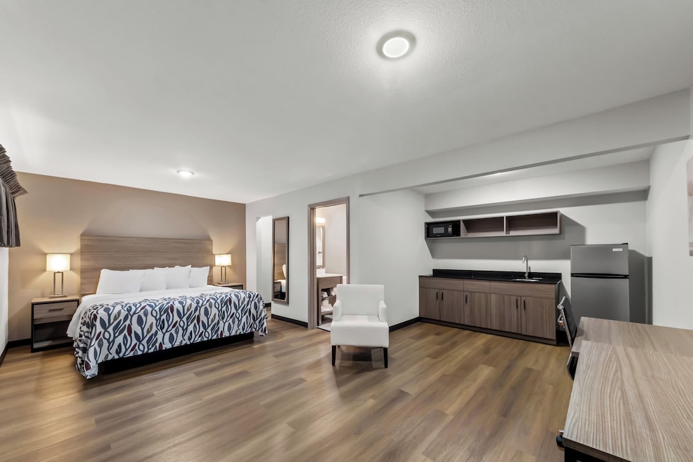 Red Roof Inn Del Rio - photo 22
