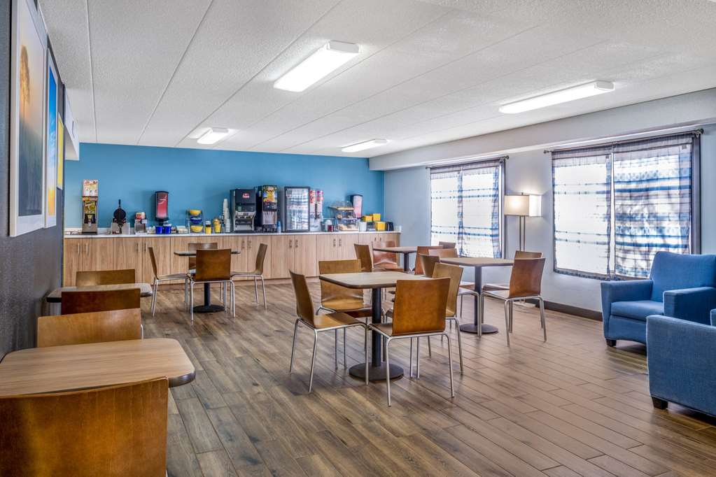 Days Inn by Wyndham Sioux Falls Airport - photo 6