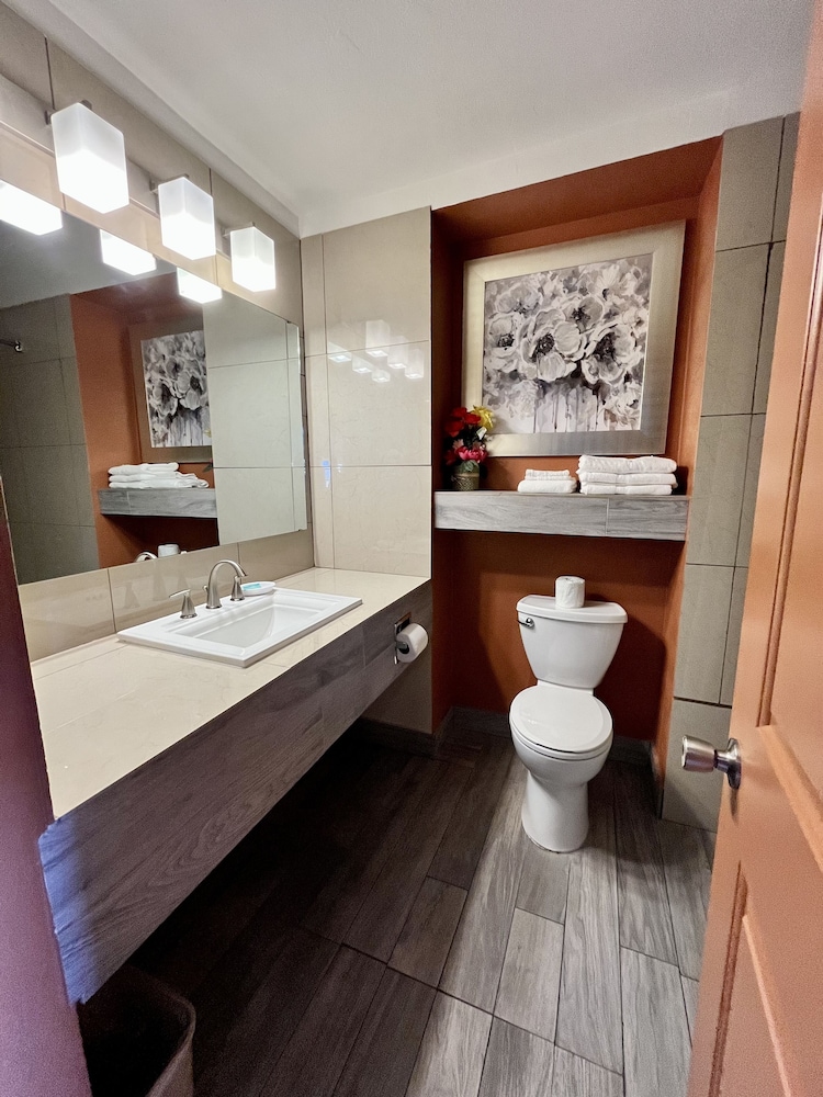 Sun Valley Motel - photo 10
