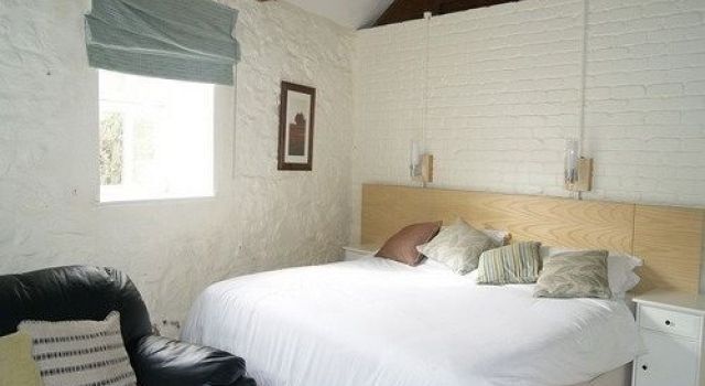 The White Hart - carbon neutral hotel in Helston
