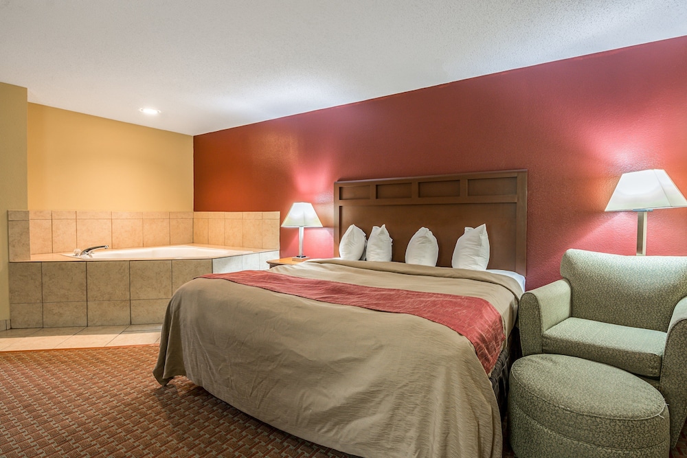 Red Roof Inn & Suites Little Rock - photo 23