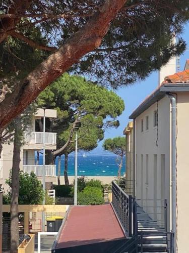 Appt F3 A 80M De La Mer in Argelers, France