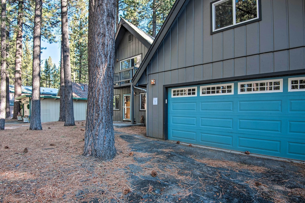 7 Mi to Heavenly Ski Resort Cozy Tahoe Cabin - photo 7