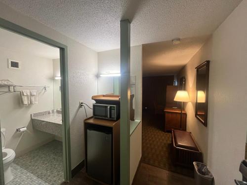 Galesburg Extended Stay - photo 23