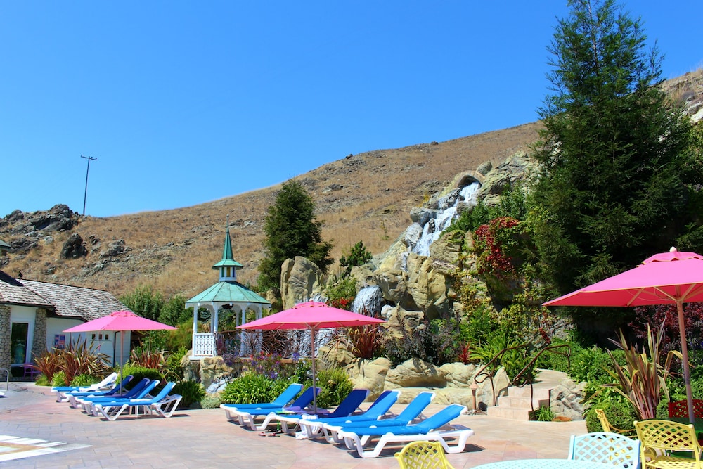 Madonna Inn - photo 100