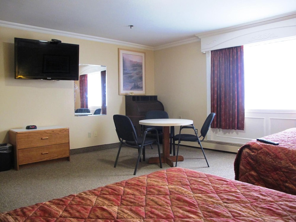 Merrill Field Inn - photo 21