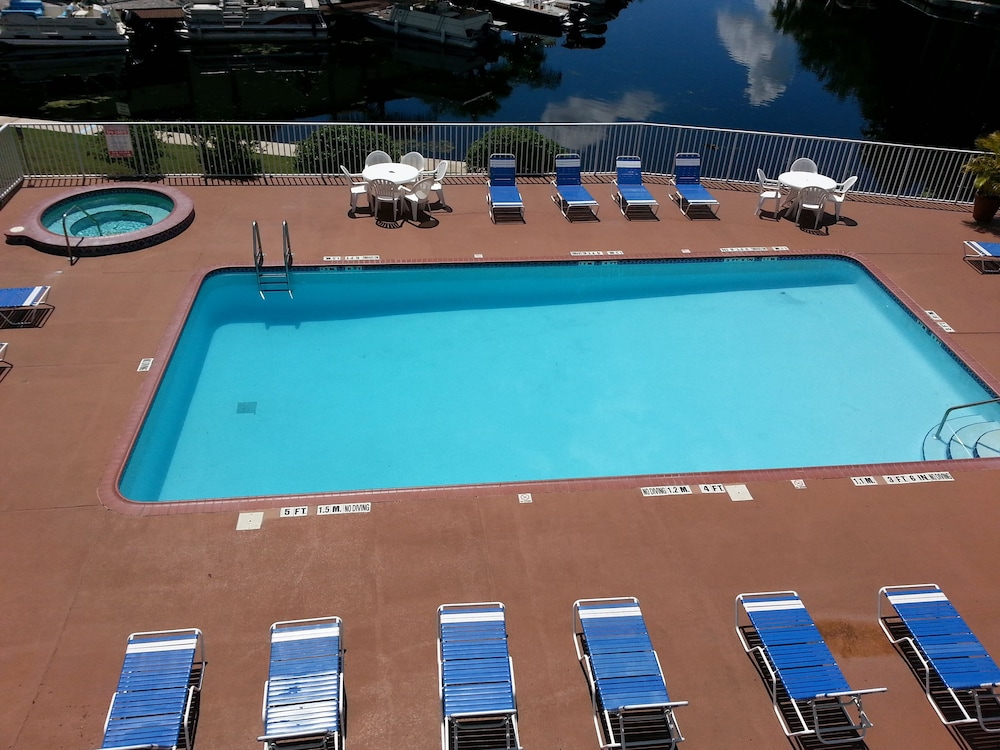 Vista Inn Lake Tarpon - photo 38