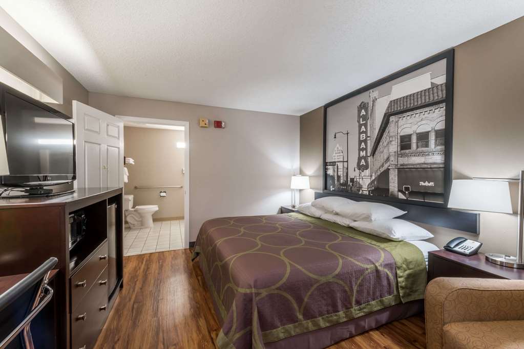 Super 8 by Wyndham Alexander City - photo 15