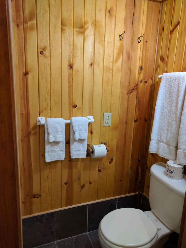 Emerald Forest Cabins - photo 106
