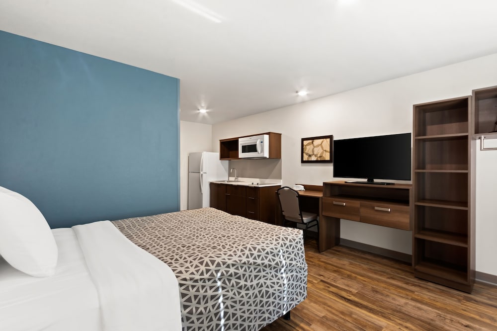 Woodspring Suites Tolleson Phoenix West - photo 17