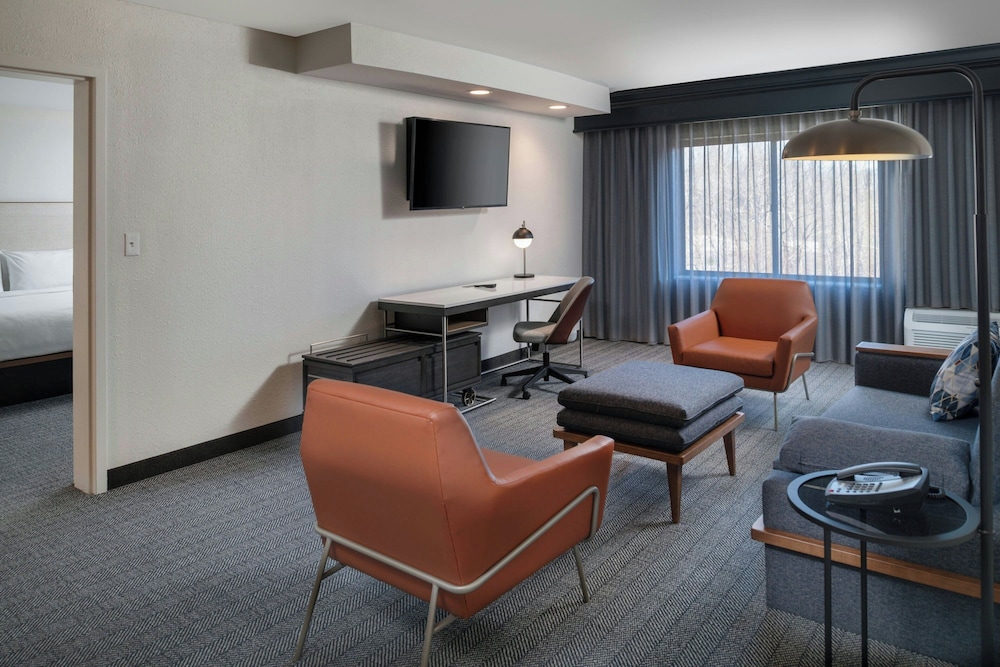 Courtyard by Marriott Providence Lincoln - photo 19