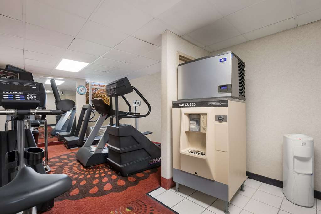 Clarion Hotel & Convention Center Joliet - photo 18