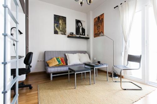Cozy renovated flat with balcony — 4-Star Luxury Hotel in Athens, Greece