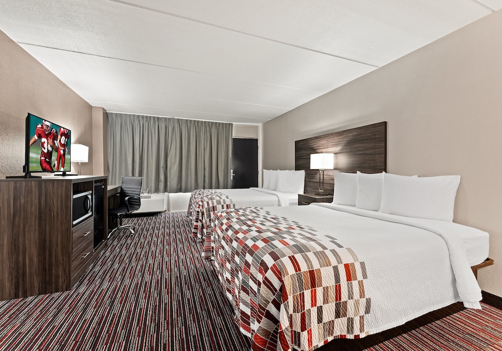 Red Roof Inn Reading - photo 11