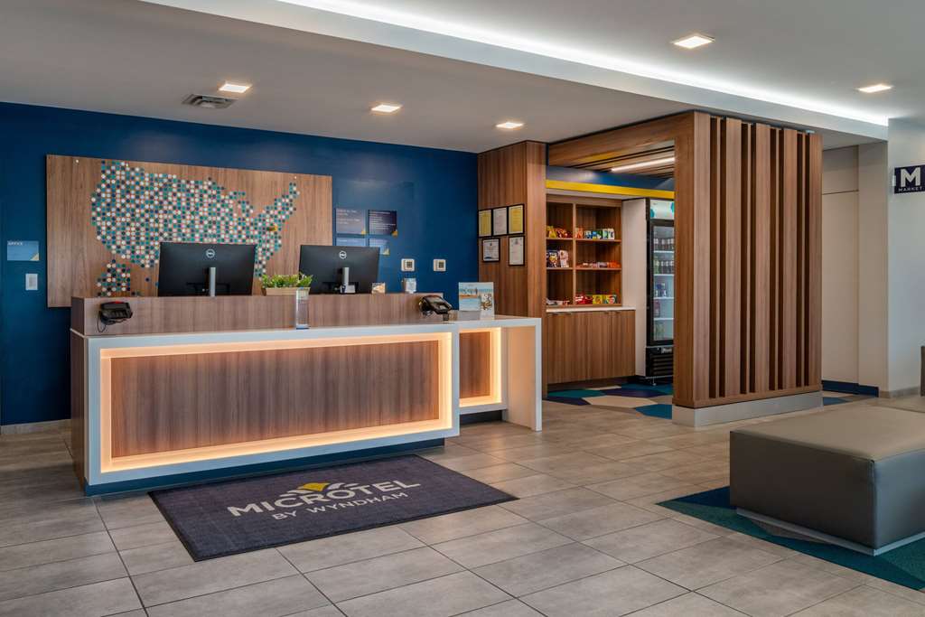 Microtel Inn & Suites by Wyndham Winchester - photo 7