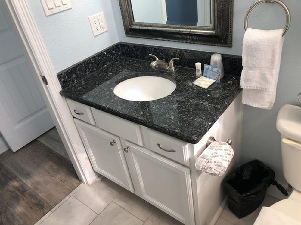 Beachgate CondoSuites & Motel - photo 108