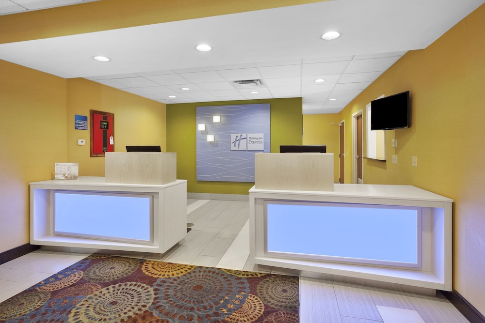 Holiday Inn Express Circleville by IHG - photo 28